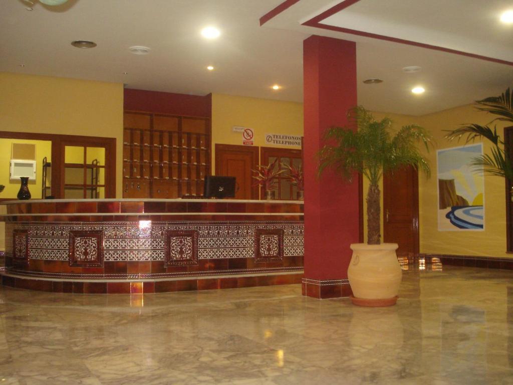 Hotel San Vicente - Centro Playa Conil De La Frontera Exterior photo