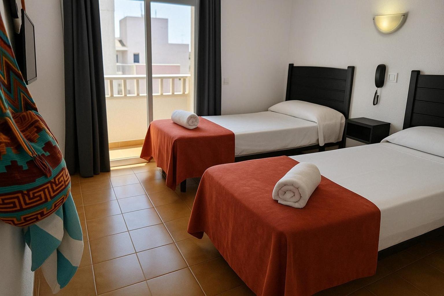 Hotel San Vicente - Centro Playa Conil De La Frontera Exterior photo